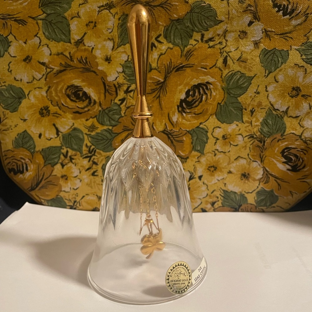 1986 Gerity 3 Leaf Clover 24% Crystal Dinner Bell 24k Gold Plated 6.5"